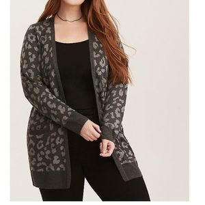 NWOT TORRID LEOPARD PRINT CARDIGAN